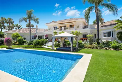 Detached Villa in Nueva Andalucía