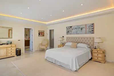 Detached Villa in Nueva Andalucía