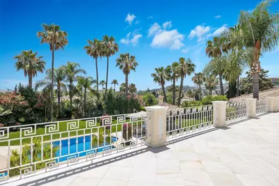 Detached Villa in Nueva Andalucía