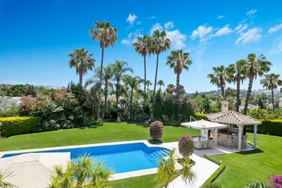 Detached Villa in Nueva Andalucía
