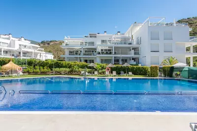 Middle Floor Apartment in Benahavís