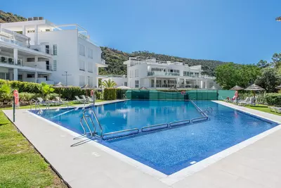 Middle Floor Apartment in Benahavís
