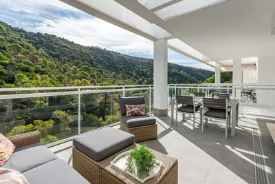 Middle Floor Apartment in Benahavís