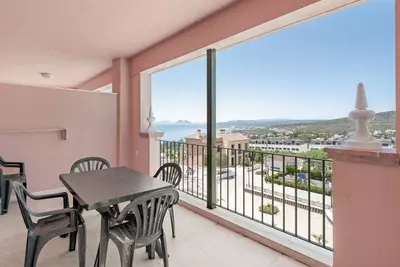 Middle Floor Apartment in Manilva