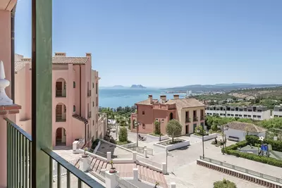 Middle Floor Apartment in Manilva
