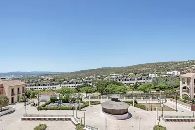 Middle Floor Apartment in Manilva