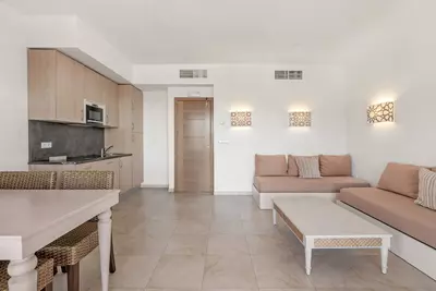 Middle Floor Apartment in Manilva