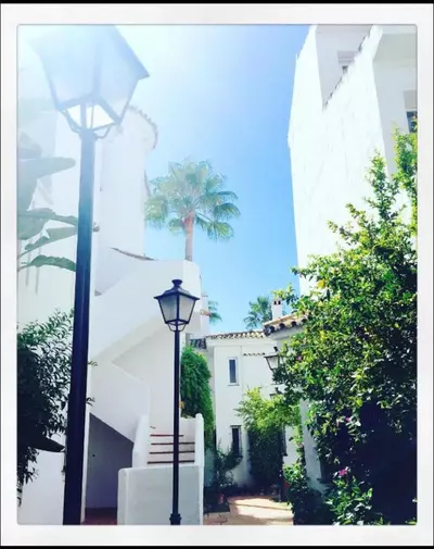 Middle Floor Apartment in Nueva Andalucía