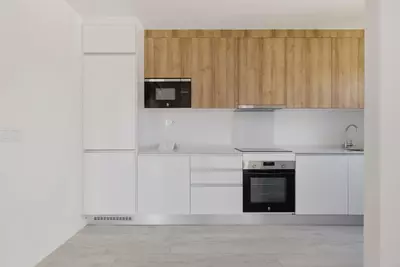 Middle Floor Apartment in Estepona