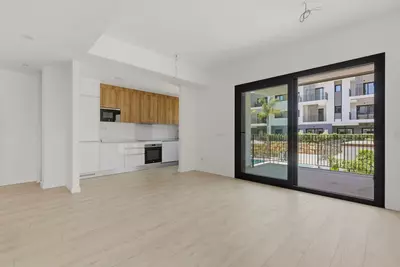 Middle Floor Apartment in Estepona