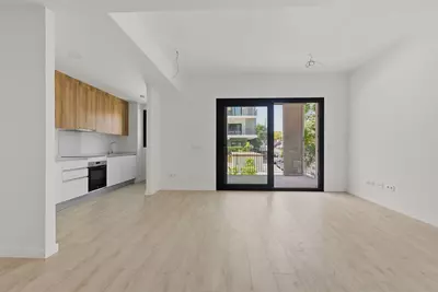 Middle Floor Apartment in Estepona