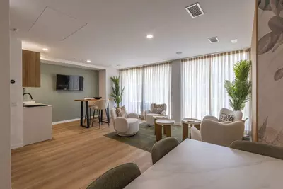 Middle Floor Apartment in Estepona