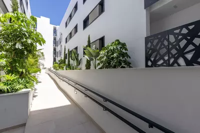 Middle Floor Apartment in Estepona
