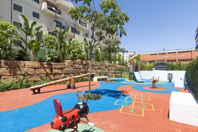 Middle Floor Apartment in Estepona
