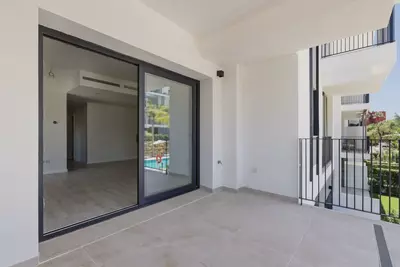 Middle Floor Apartment in Estepona