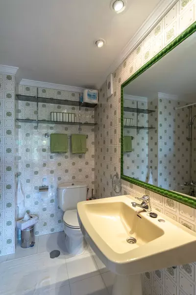 Middle Floor Apartment in Nueva Andalucía