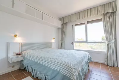 Middle Floor Apartment in Nueva Andalucía