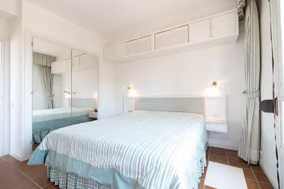 Middle Floor Apartment in Nueva Andalucía