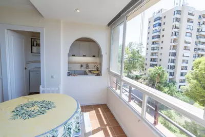 Middle Floor Apartment in Nueva Andalucía