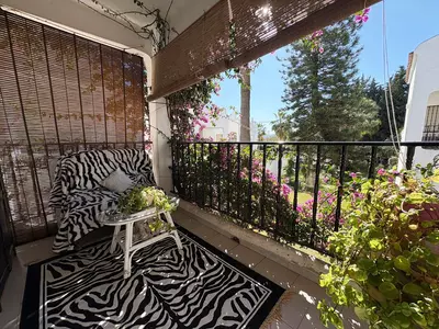 Semi-Detached House in Bel Air