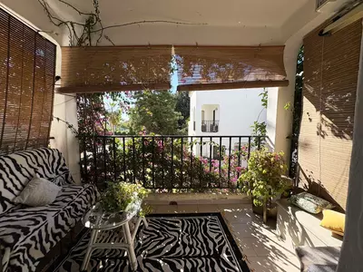 Semi-Detached House in Bel Air