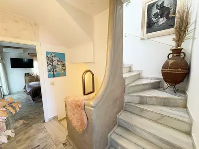 Semi-Detached House in Bel Air