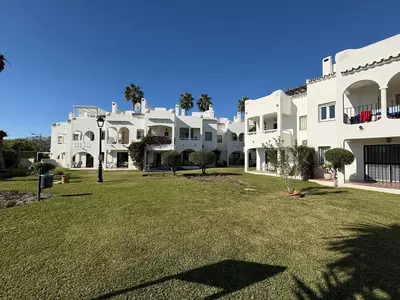 Semi-Detached House in Bel Air
