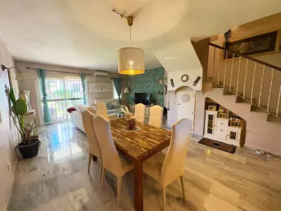 Semi-Detached House in Bel Air