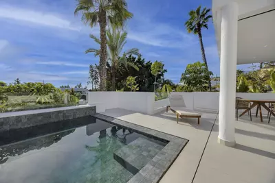 Duplex in El Paraiso