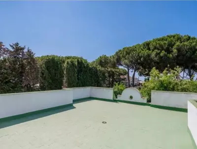 Detached Villa in Artola