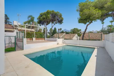 Detached Villa in Nueva Andalucía
