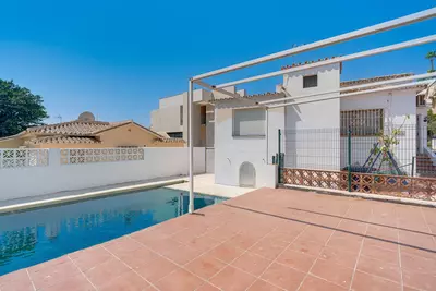 Detached Villa in Nueva Andalucía