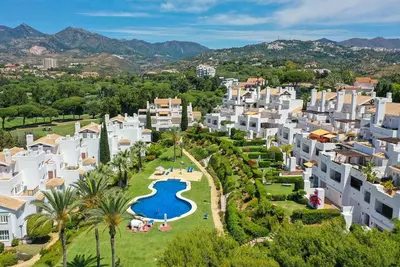 Middle Floor Apartment in Marbella