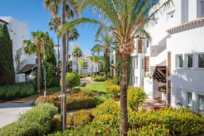 Middle Floor Apartment in Marbella