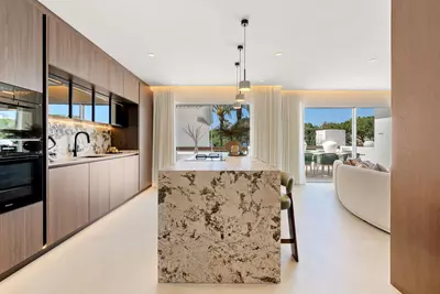 Middle Floor Apartment in Marbella