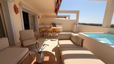 Middle Floor Apartment in Nueva Andalucía