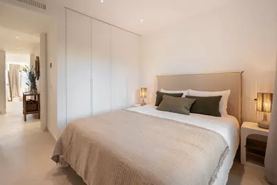 Middle Floor Apartment in Nueva Andalucía