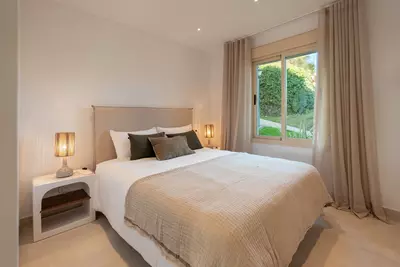 Middle Floor Apartment in Nueva Andalucía
