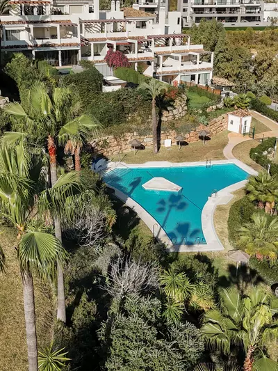 Middle Floor Apartment in Nueva Andalucía