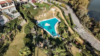 Middle Floor Apartment in Nueva Andalucía