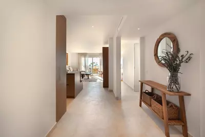 Middle Floor Apartment in Nueva Andalucía