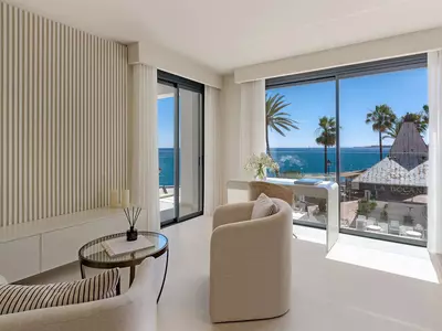 Middle Floor Apartment in Puerto Banús