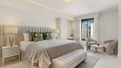 Middle Floor Apartment in Puerto Banús