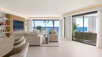 Middle Floor Apartment in Puerto Banús