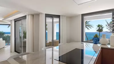 Middle Floor Apartment in Puerto Banús