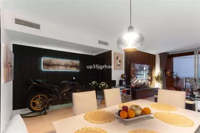 Middle Floor Apartment in Estepona