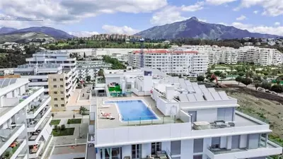 Middle Floor Apartment in Nueva Andalucía