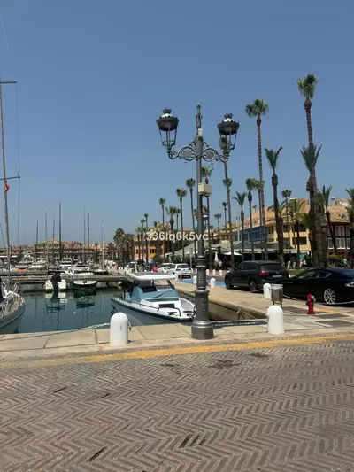 Middle Floor Apartment in Manilva