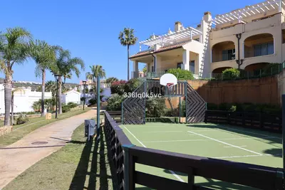 Middle Floor Apartment in Manilva