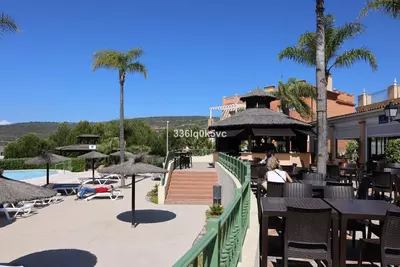 Middle Floor Apartment in Manilva